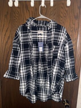 Universal Thread Black and White Plaid Oversized Button-Up Shirt